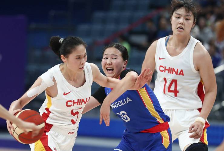 现场直播中国女篮的比赛的相关图片